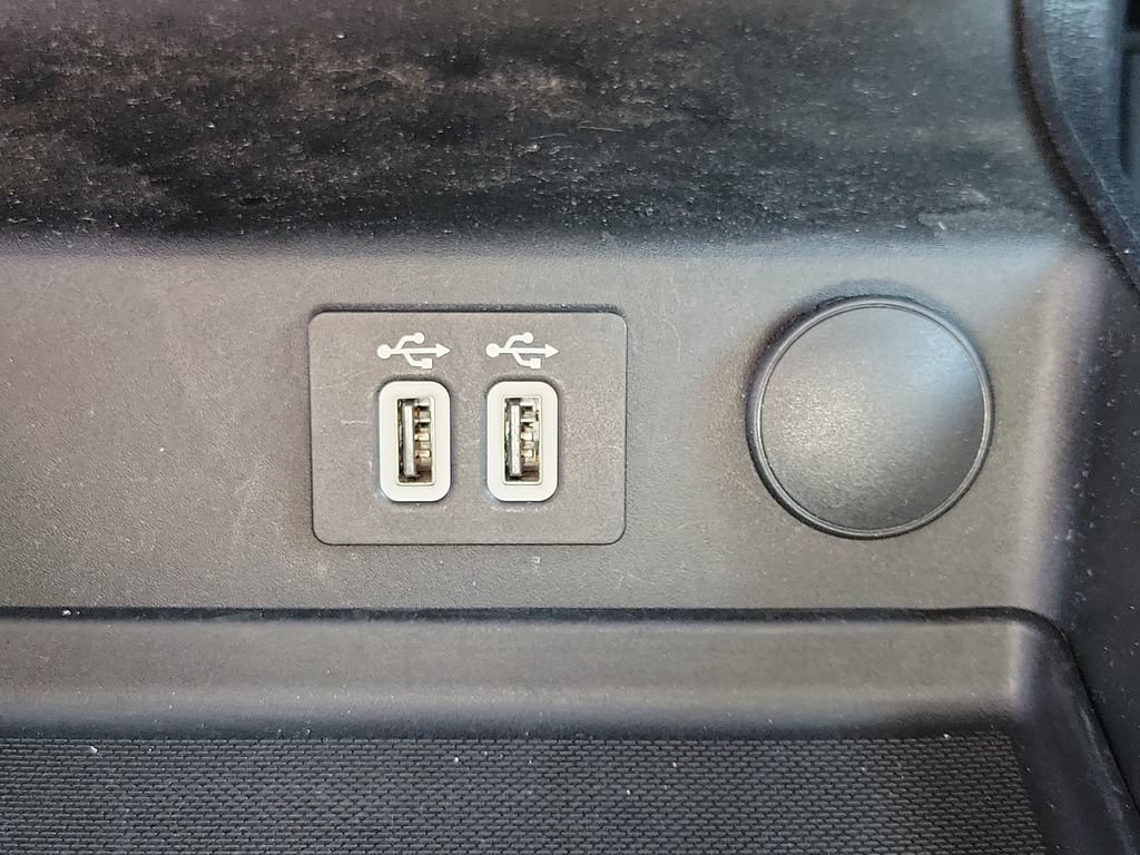 Used 2020 Ford Fusion SE FWD image 20