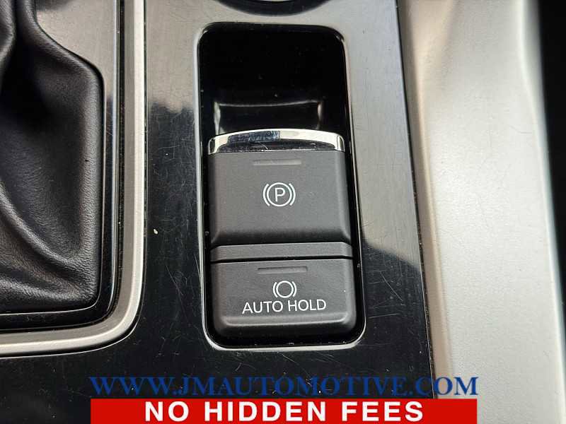 Used 2022 Mitsubishi Eclipse Cross SE image 30