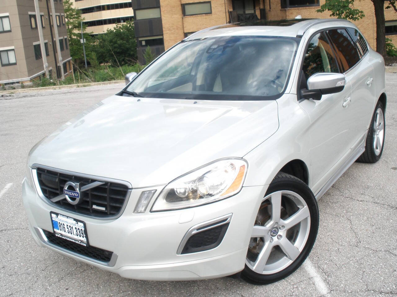 Used 2011 Volvo XC60 T6 R-Design w/ Convenience Pkg