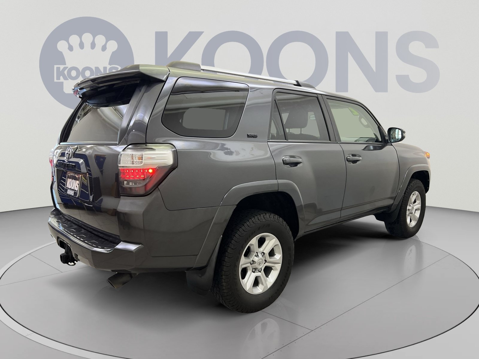 Used 2022 Toyota 4Runner SR5 Premium w/ Moonroof Package AWD/4WD image 8