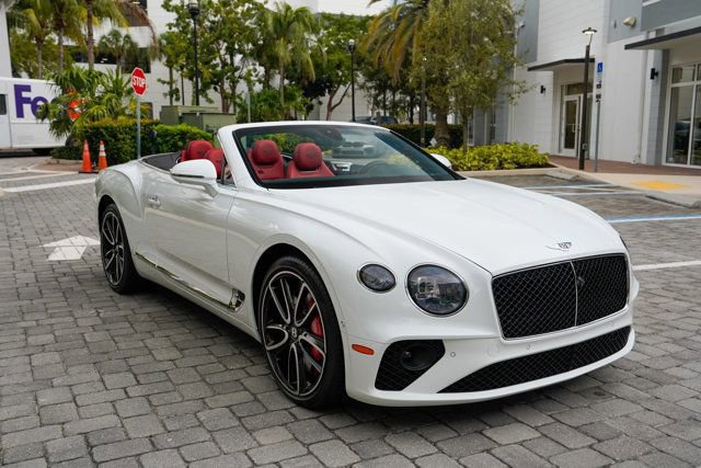 Used 2024 Bentley Continental GT V8 image 38
