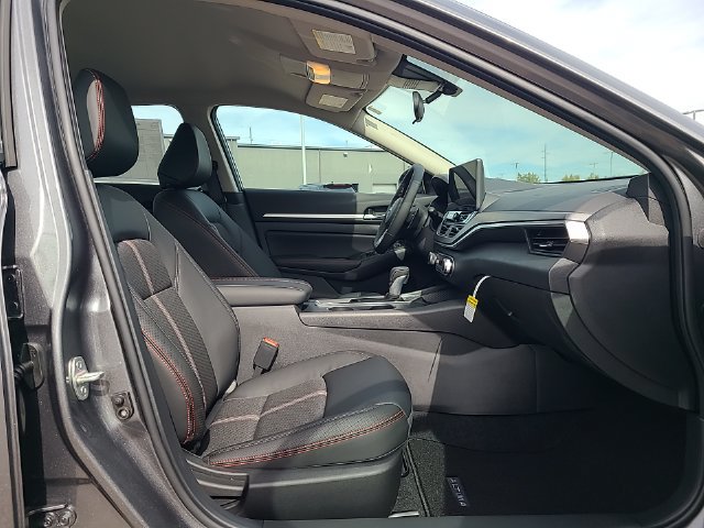 New 2026 Nissan Altima 2.5 SR AWD/4WD image 25