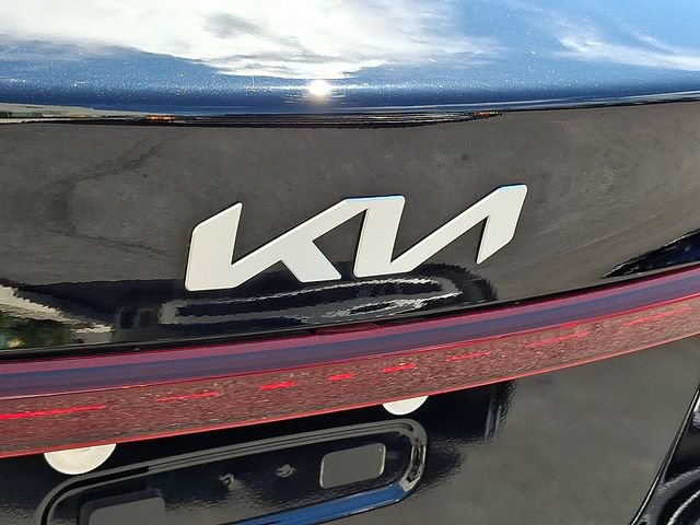Used 2024 Kia Forte LXS w/ LXS Technology Package FWD image 30