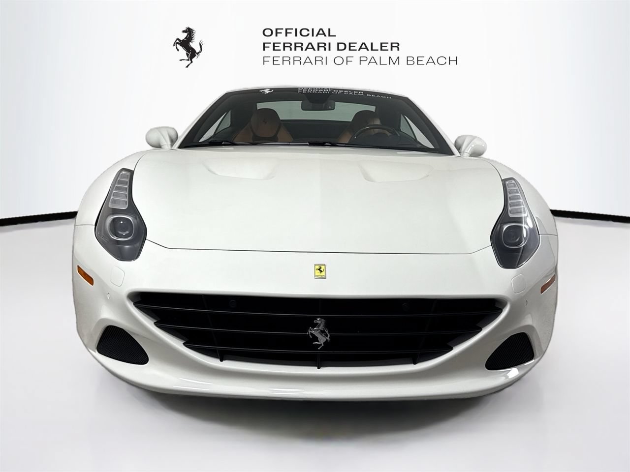 Certified 2017 Ferrari California T RWD image 2