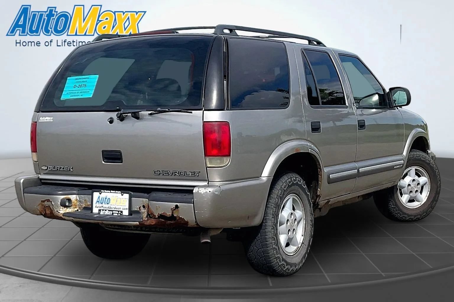 Used 2000 Chevrolet Blazer LS w/ LS Preferred Equipment Group AWD/4WD image 9