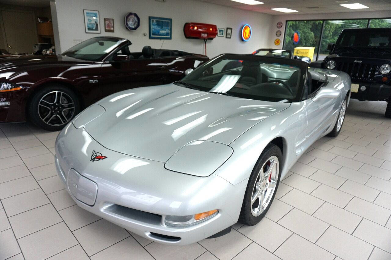 Used 2002 Chevrolet Corvette Convertible w/ Preferred Equipment Group1