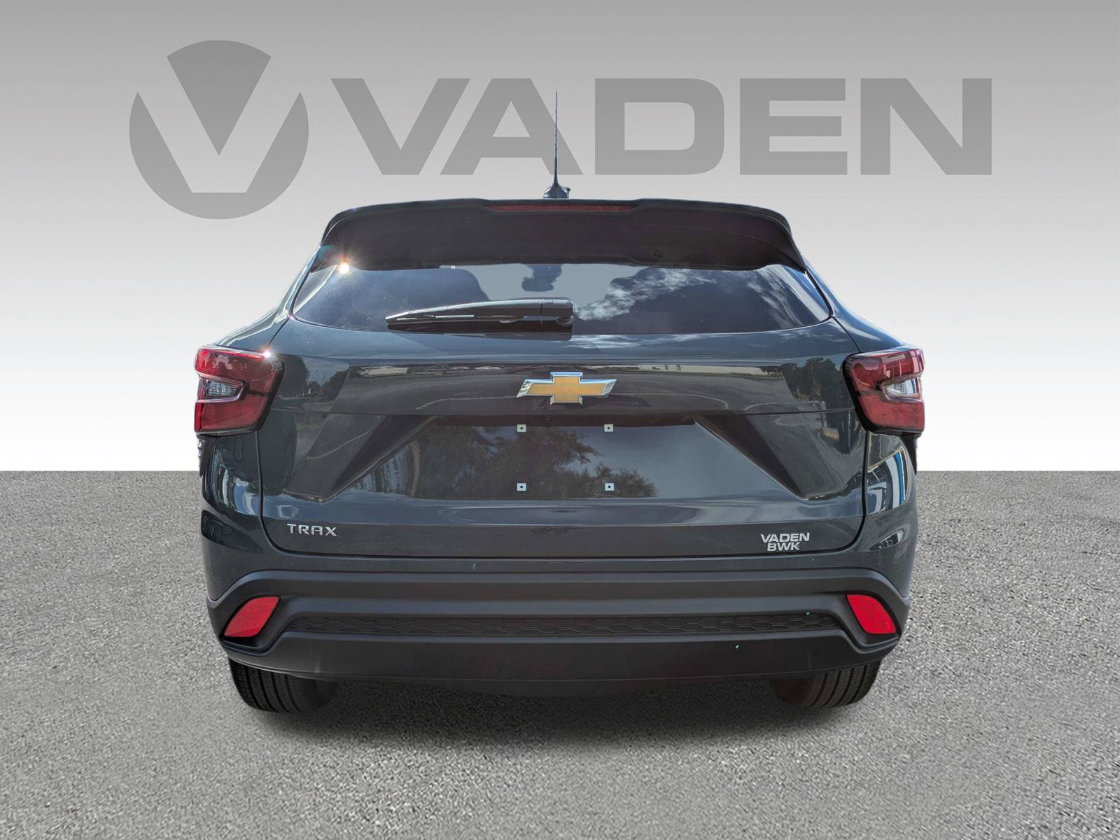New 2026 Chevrolet Trax LS w/ LS Convenience Package FWD image 24
