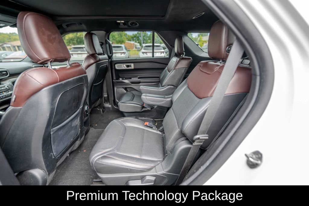 Used 2020 Ford Explorer Platinum w/ Premium Technology Package image 13