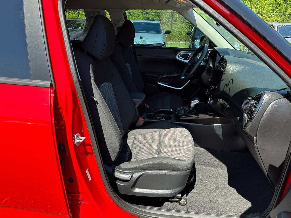 Used 2023 Kia Soul S FWD image 24