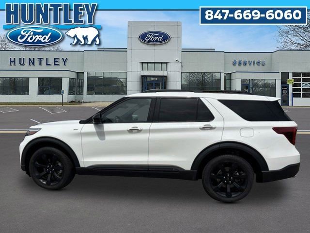 Used 2023 Ford Explorer ST-Line w/ Class IV Trailer Tow Package AWD/4WD image 6