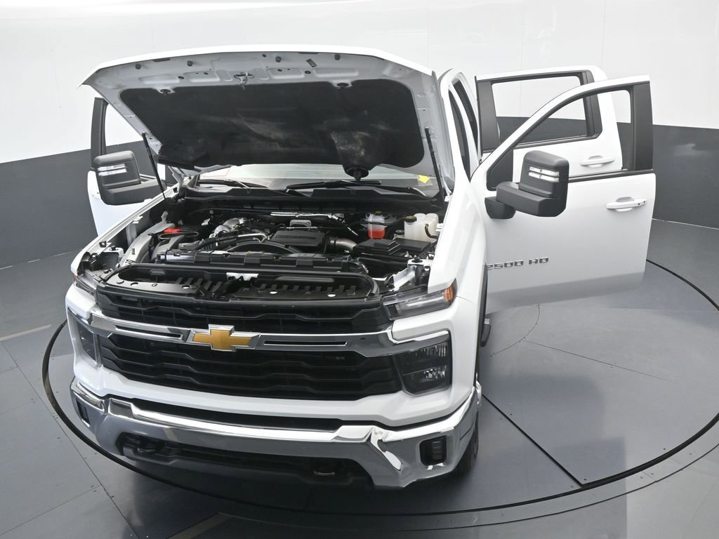 Used 2025 Chevrolet Silverado 2500 LT w/ Convenience Package image 69