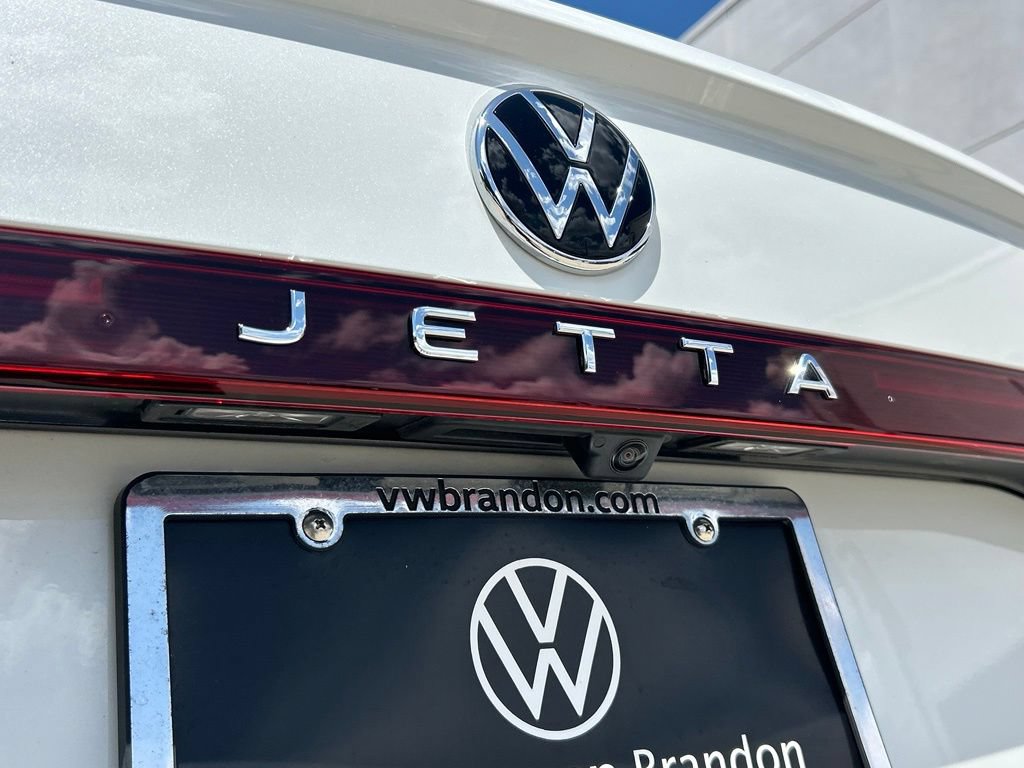Used 2026 Volkswagen Jetta SE w/ Black Wheel Package FWD image 37