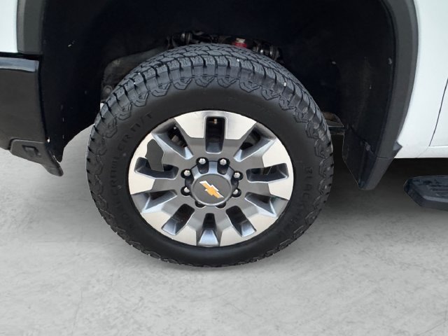 Used 2024 Chevrolet Silverado 2500 Custom w/ Custom Value Package AWD/4WD image 23
