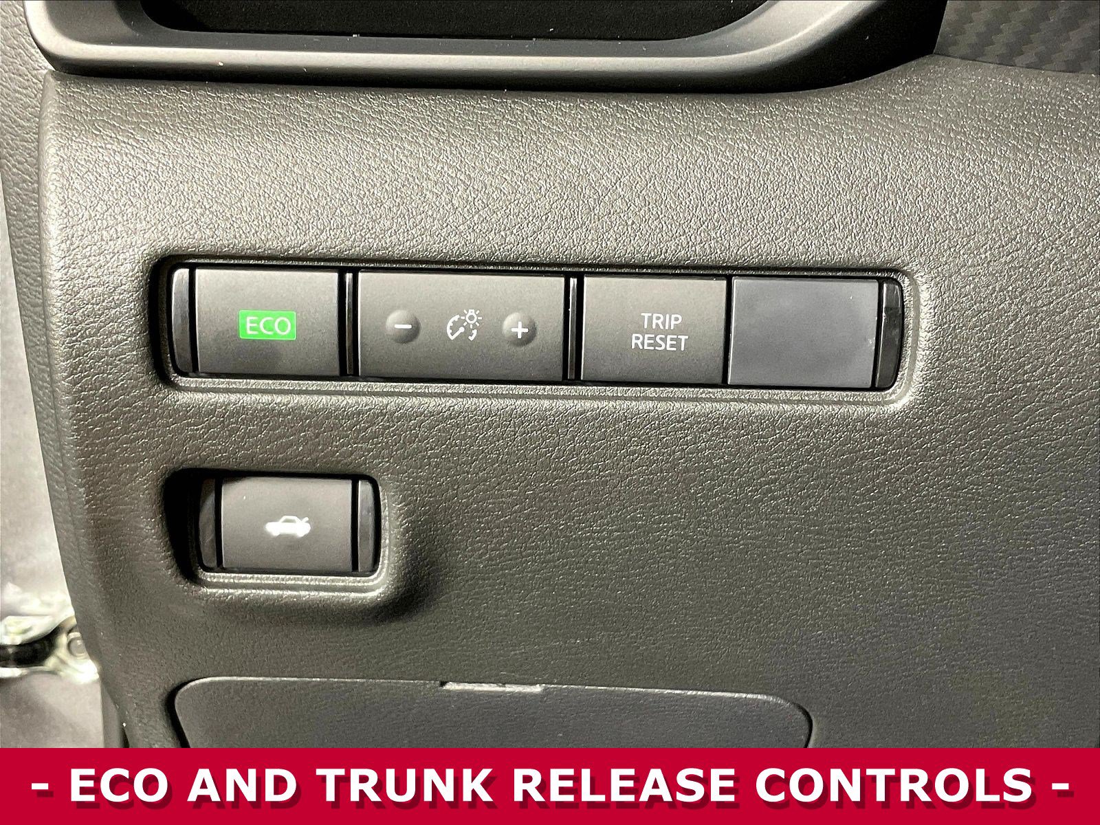 Certified 2025 Nissan Sentra S FWD image 35