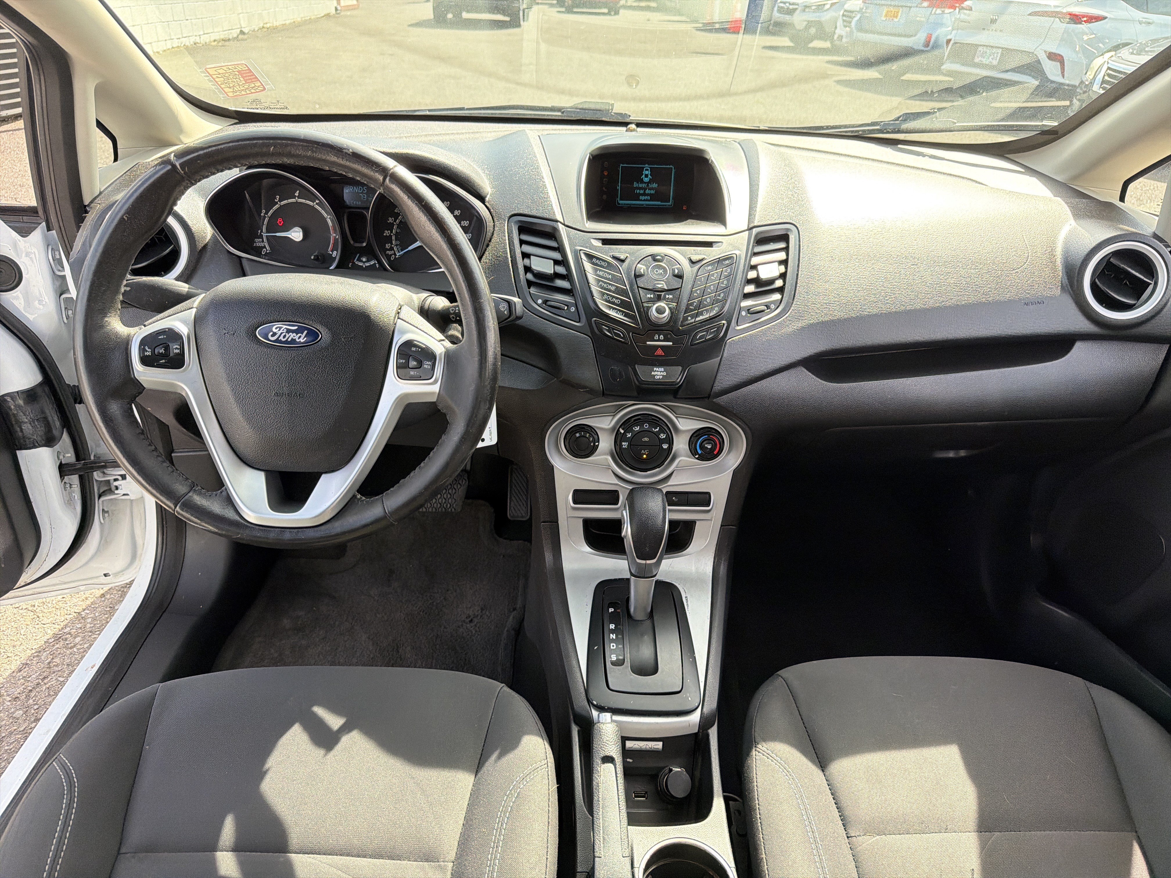 Used 2016 Ford Fiesta SE FWD image 9