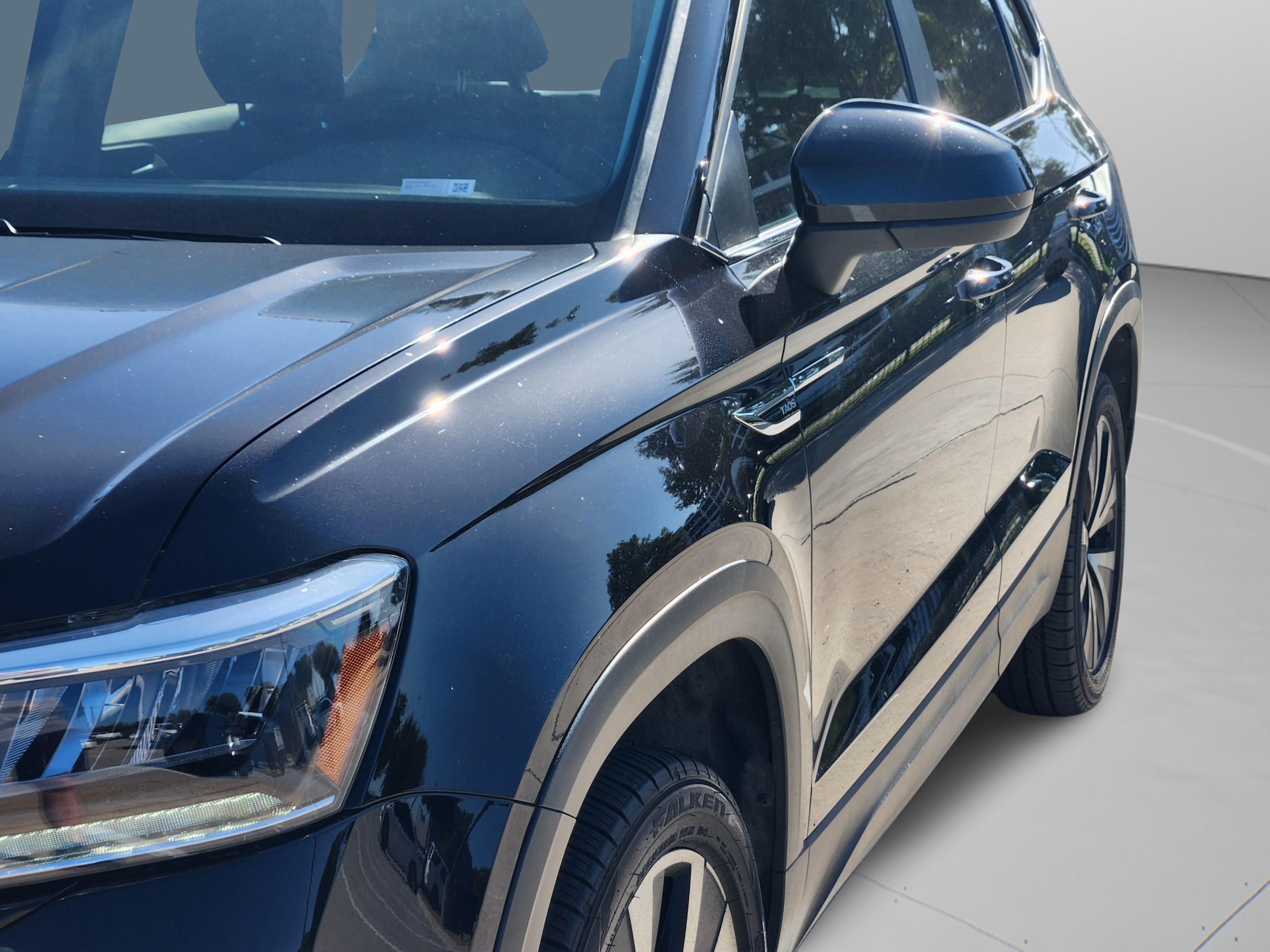 Used 2023 Volkswagen Taos SE w/ Panoramic Sunroof Package AWD/4WD image 35