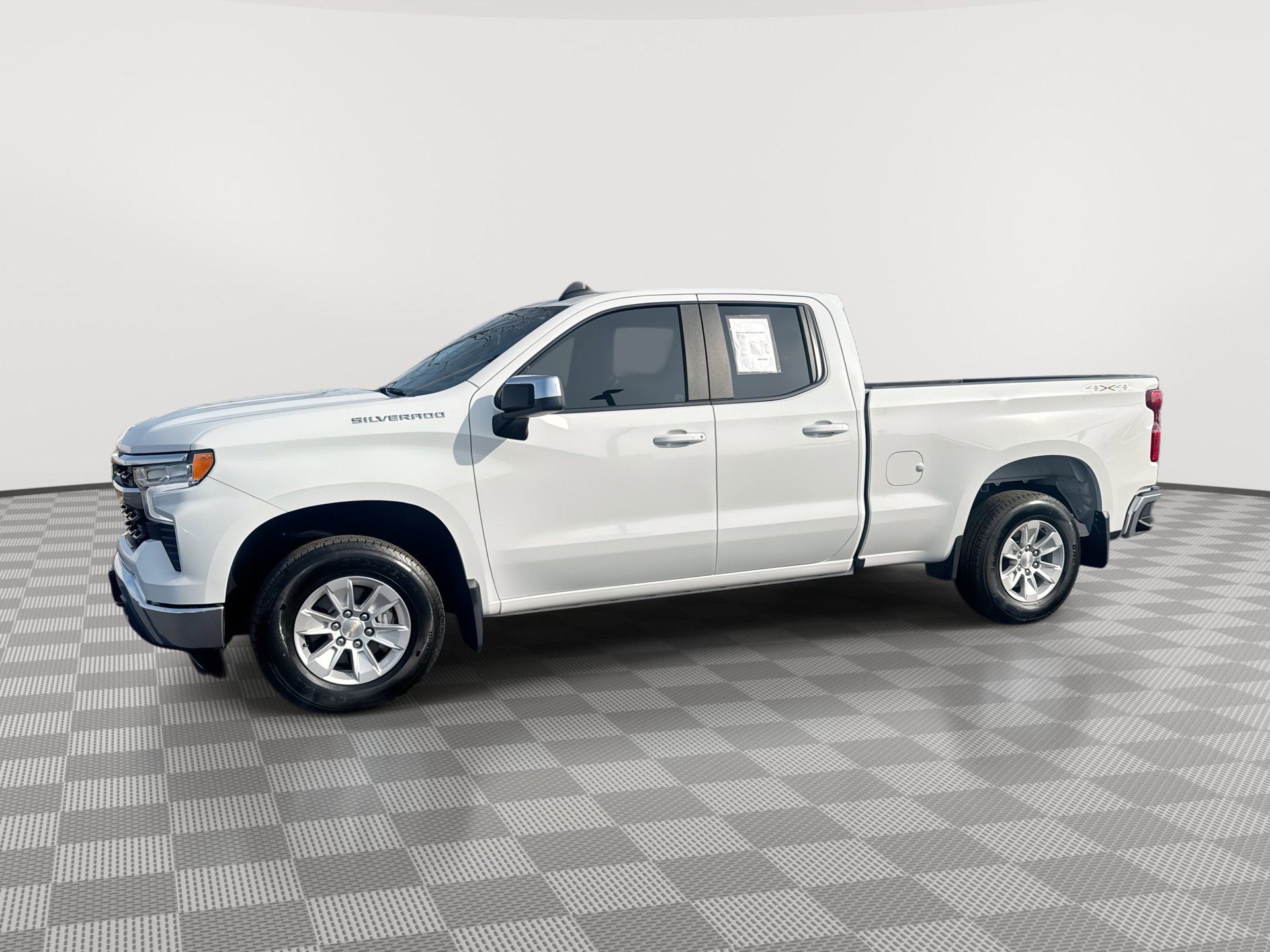 Used 2024 Chevrolet Silverado 1500 LT