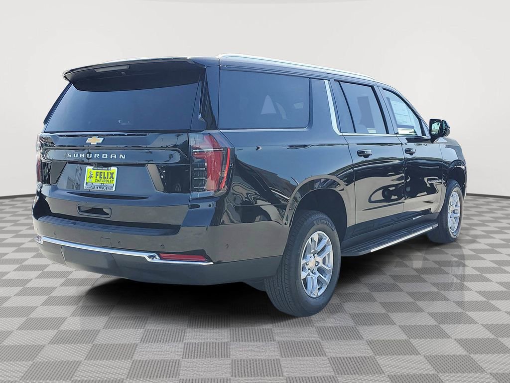 New 2026 Chevrolet Suburban LS image 3