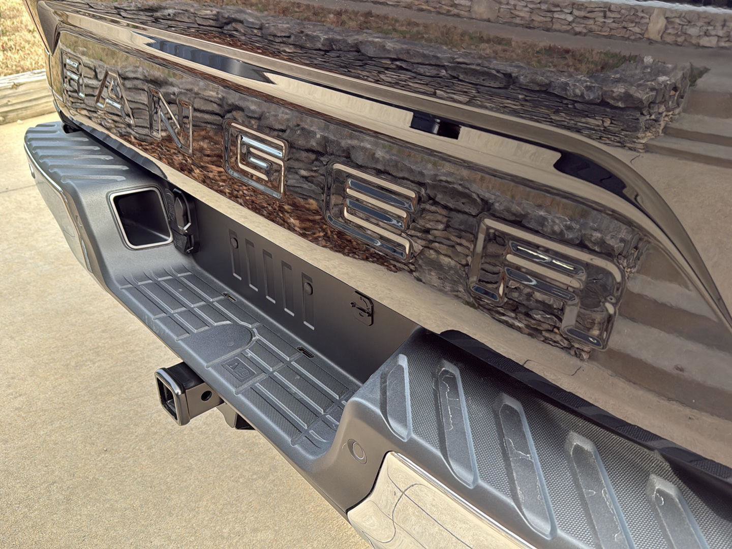 New 2025 Ford Ranger XLT w/ Equipment Group 301A High image 9