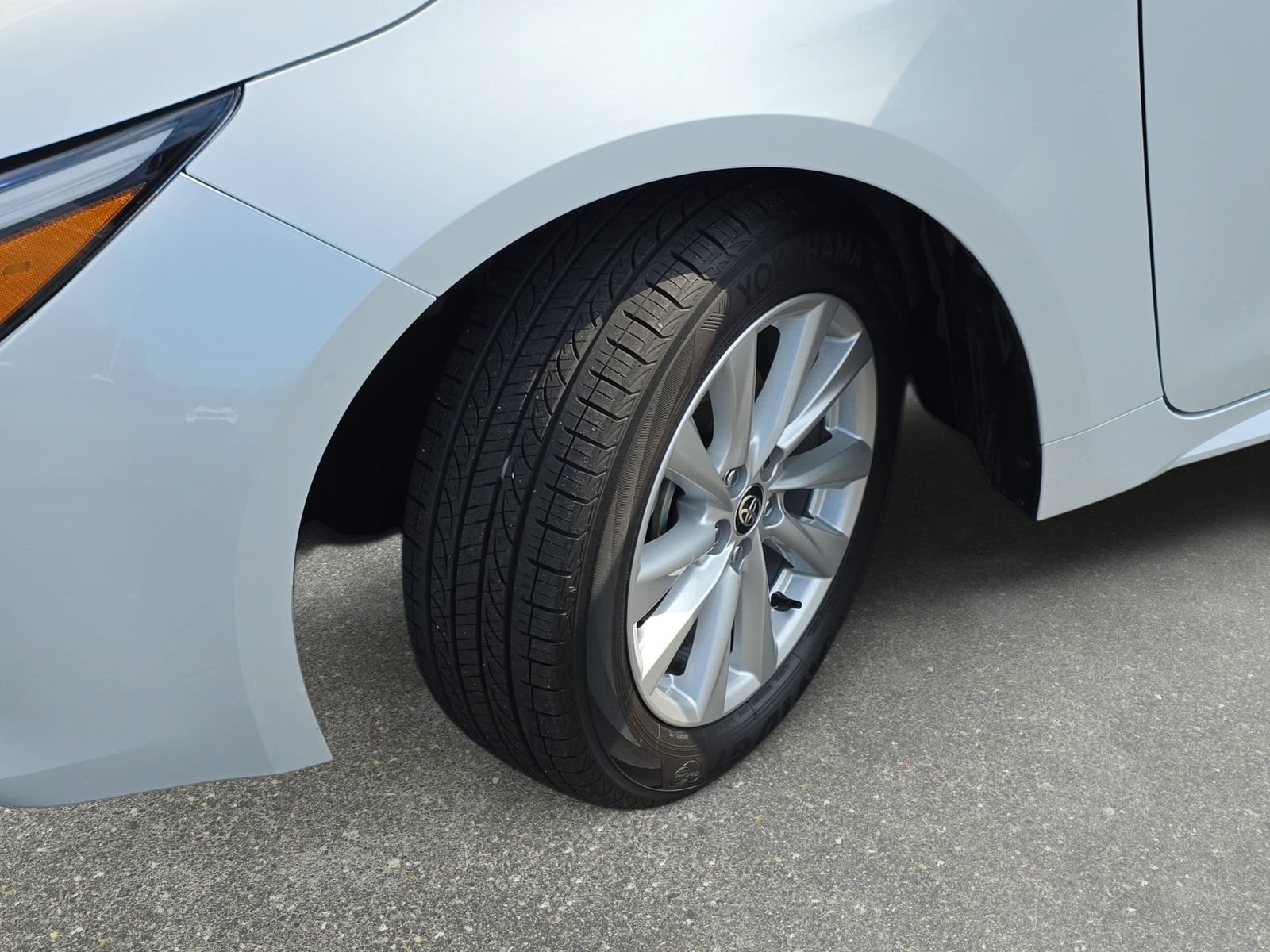 Used 2025 Toyota Corolla SE FWD image 30