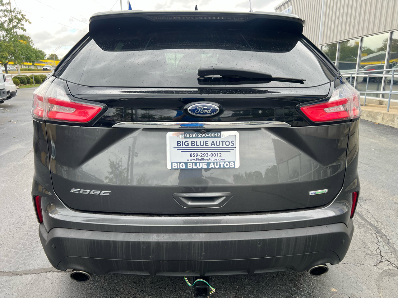 Used 2020 Ford Edge SE image 4