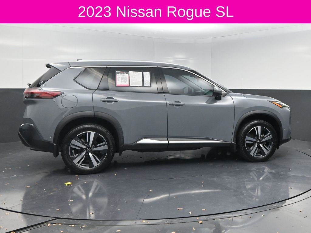 Used 2023 Nissan Rogue SL w/ SL Premium Package image 4