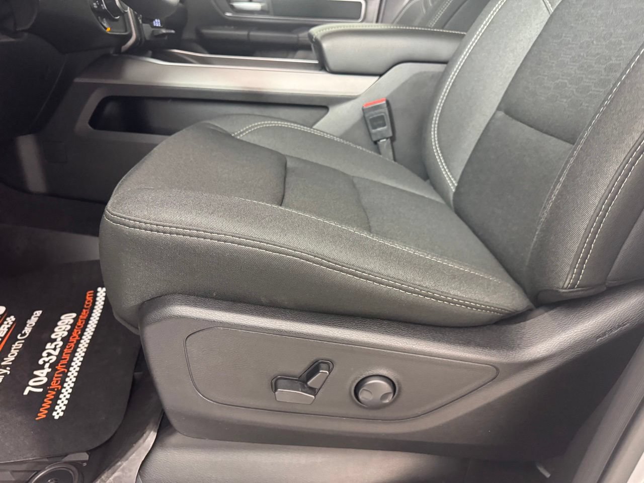 Used 2025 RAM 1500 Big Horn AWD/4WD image 11