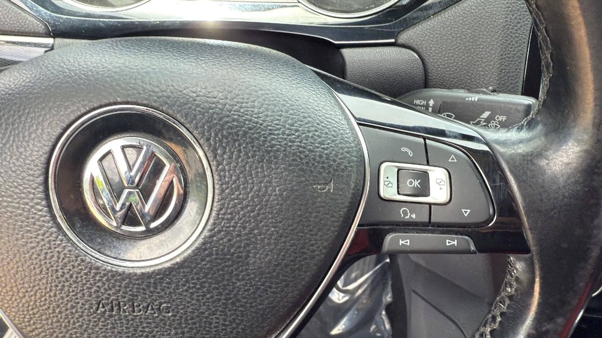 Used 2015 Volkswagen Jetta SEL image 31