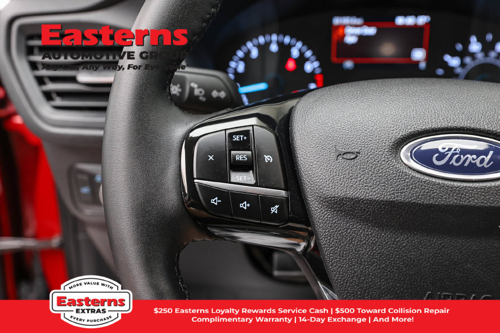 Used 2022 Ford Escape SE w/ Convenience Package FWD image 16