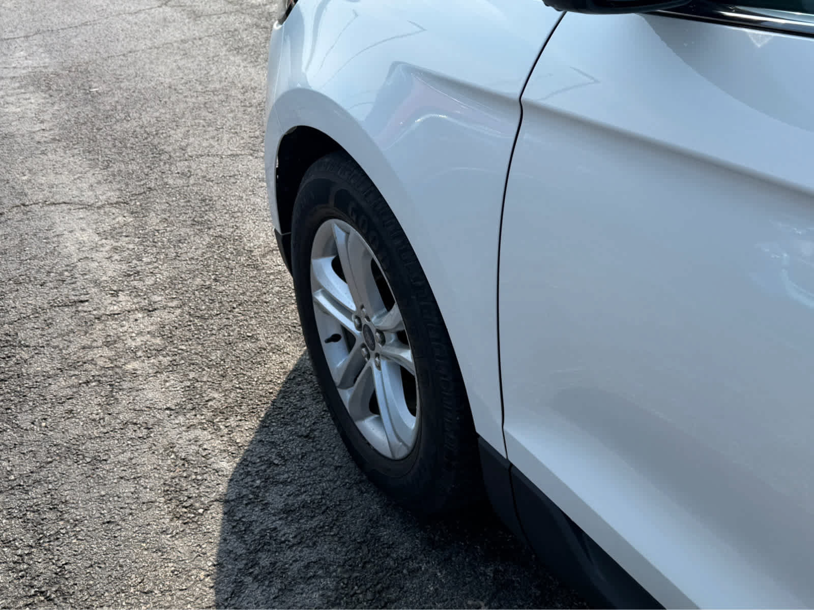 Used 2020 Ford Edge SEL w/ Cold Weather Package AWD/4WD image 6