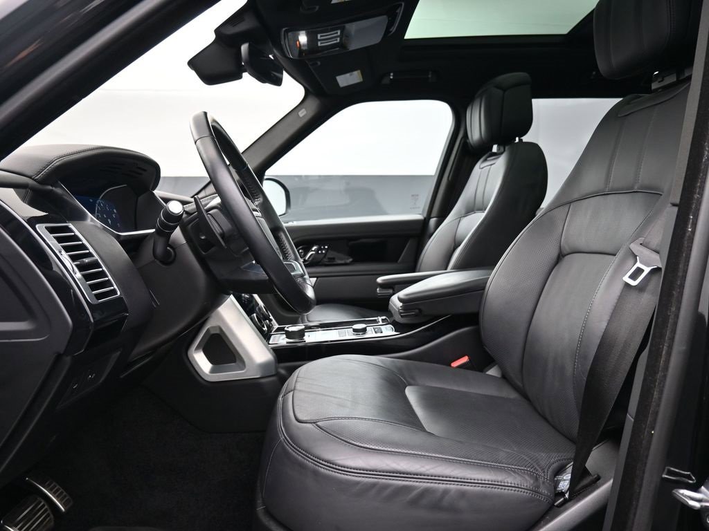 Used 2022 Land Rover Range Rover Westminster Edition image 10