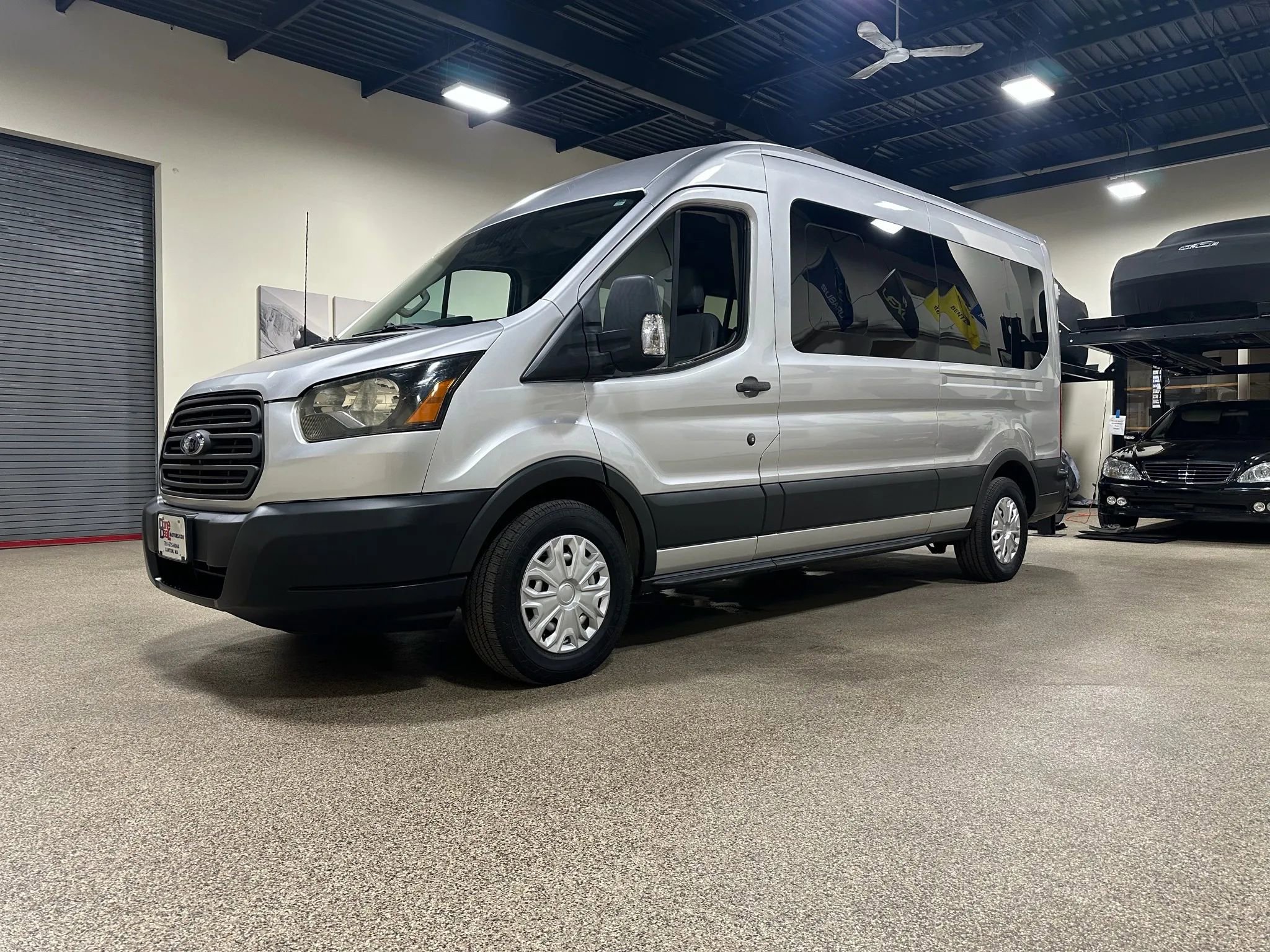 Used 2015 Ford Transit 350 XL image 8