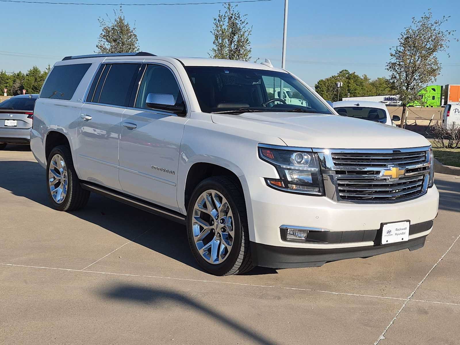 Used 2016 Chevrolet Suburban LTZ RWD image 16