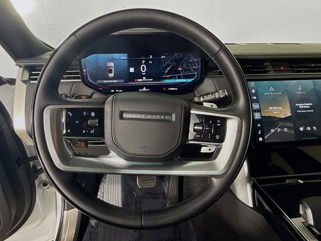 Certified 2025 Land Rover Range Rover SE AWD/4WD image 12