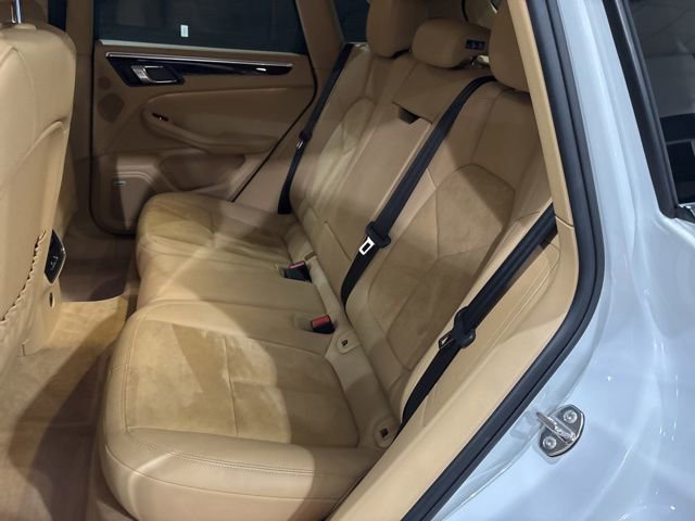 Used 2017 Porsche Macan AWD/4WD image 19
