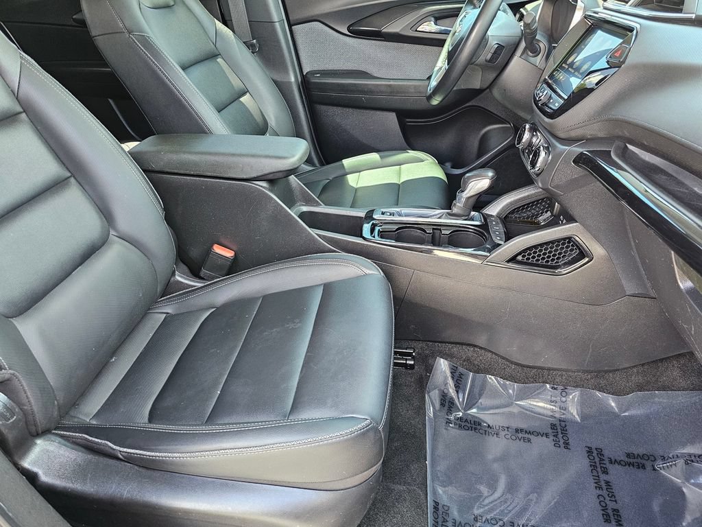 Used 2021 Chevrolet TrailBlazer LT w/ Premium Seating Package FWD image 10