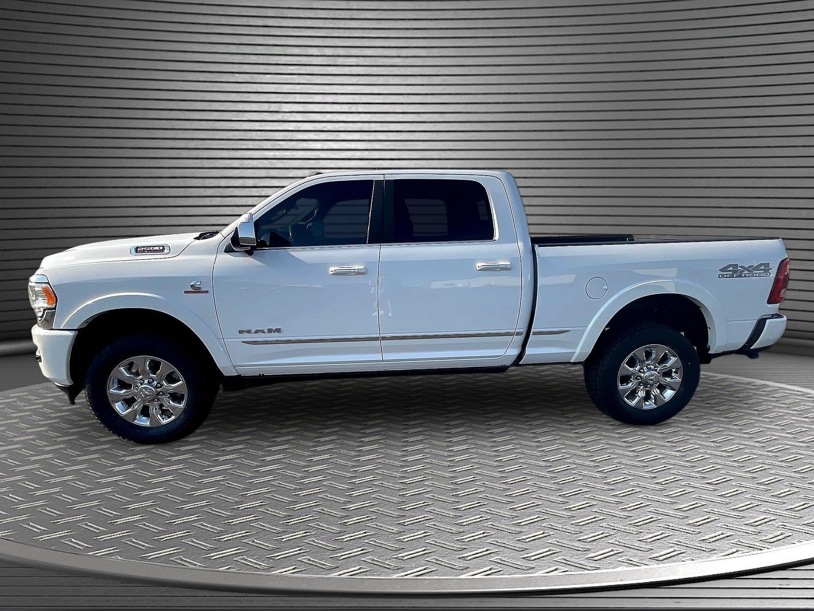 Used 2019 RAM 2500 Limited AWD/4WD image 4