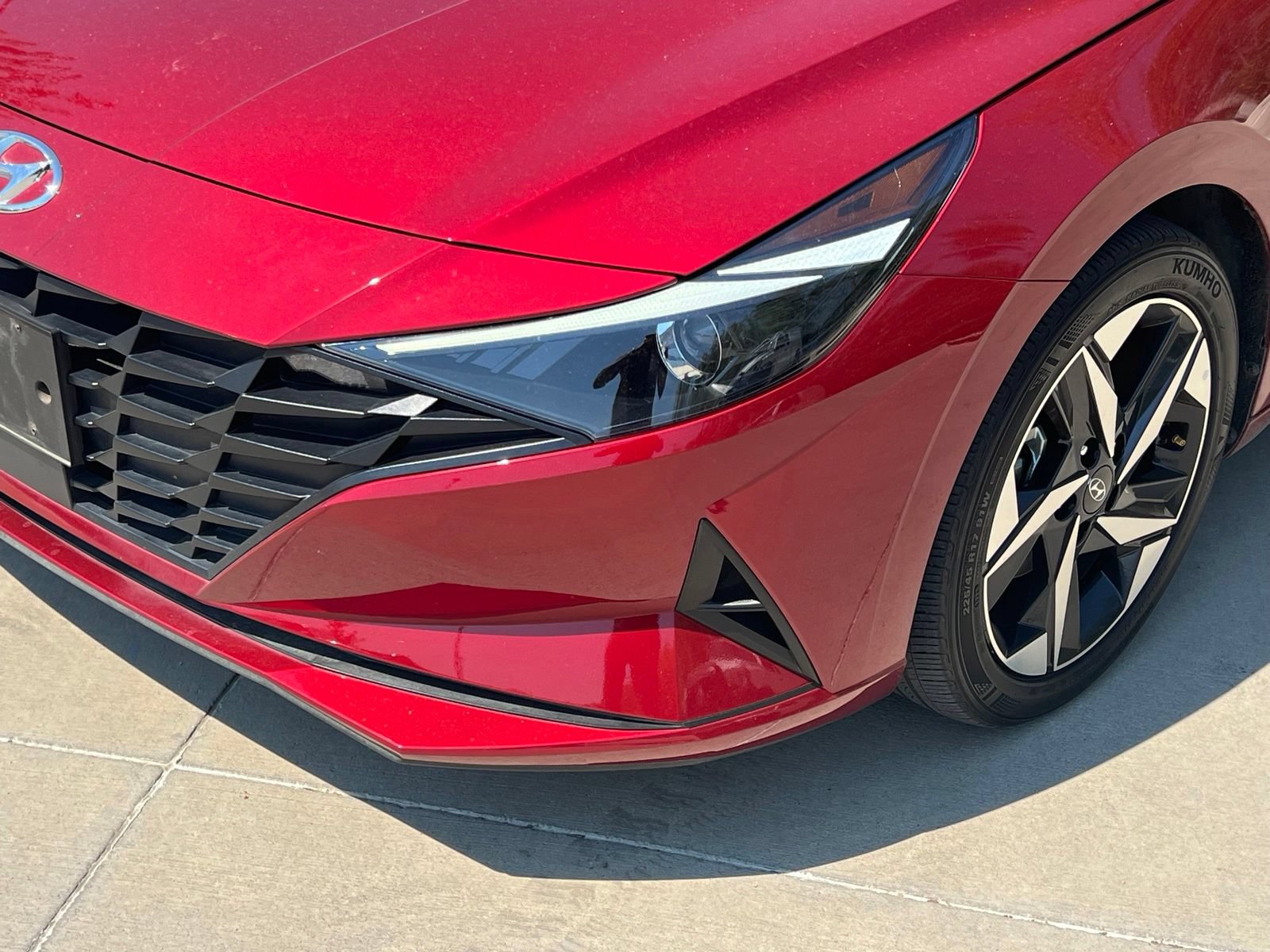 Used 2023 Hyundai Elantra SEL w/ Convenience Package FWD image 4