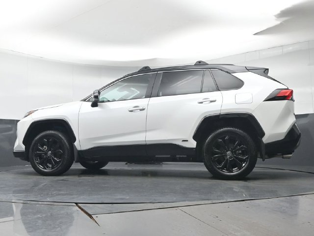 Certified 2025 Toyota RAV4 XSE w/ Weather Package AWD/4WD image 34