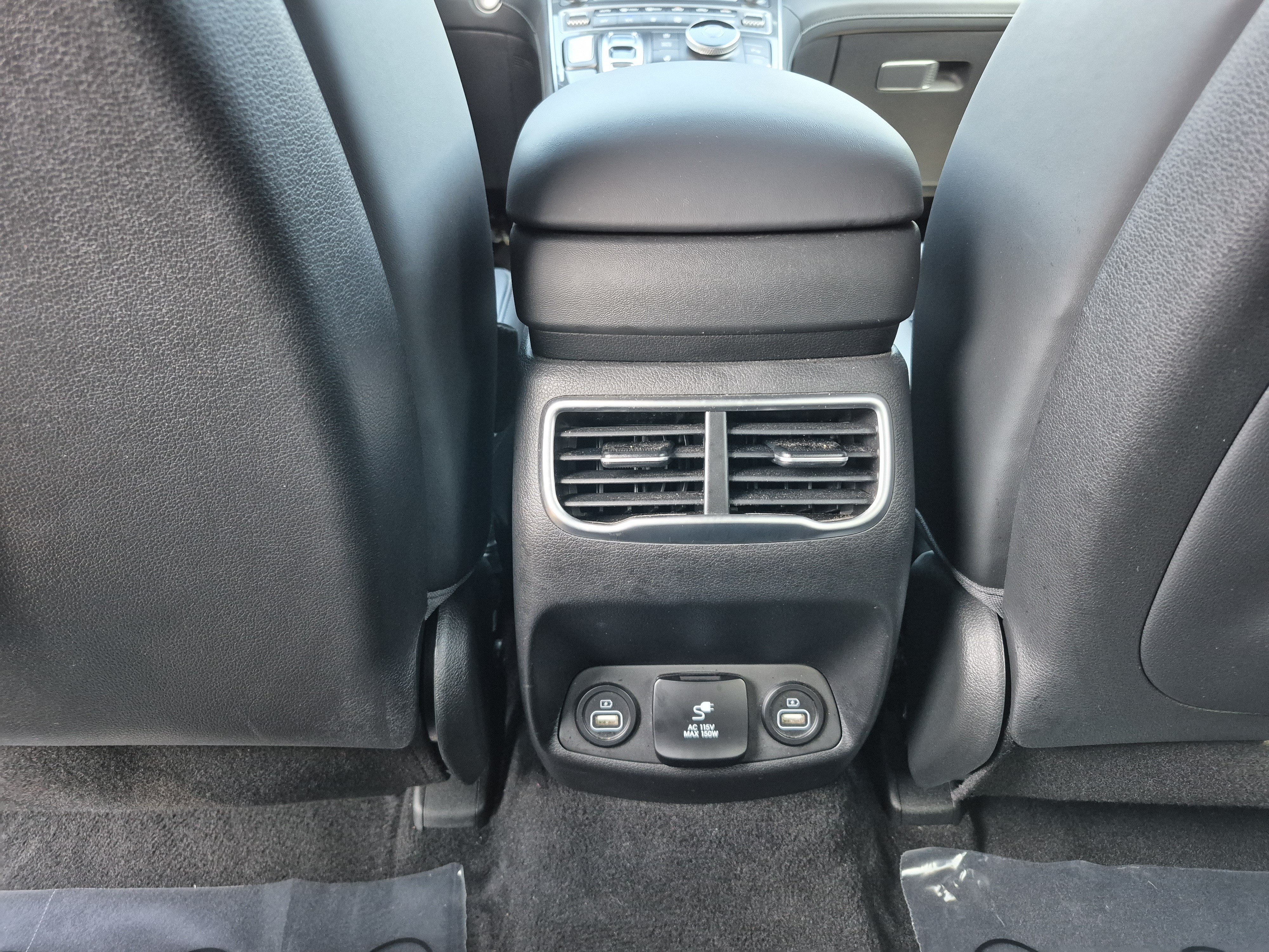 Used 2023 Hyundai Santa Fe Calligraphy FWD image 17