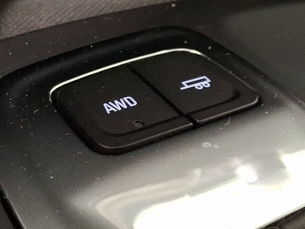 Used 2019 Chevrolet Equinox LT AWD/4WD image 24