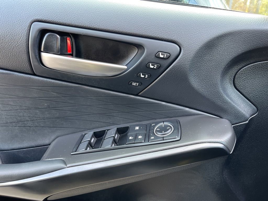 Used 2024 Lexus IS 350 F Sport image 19