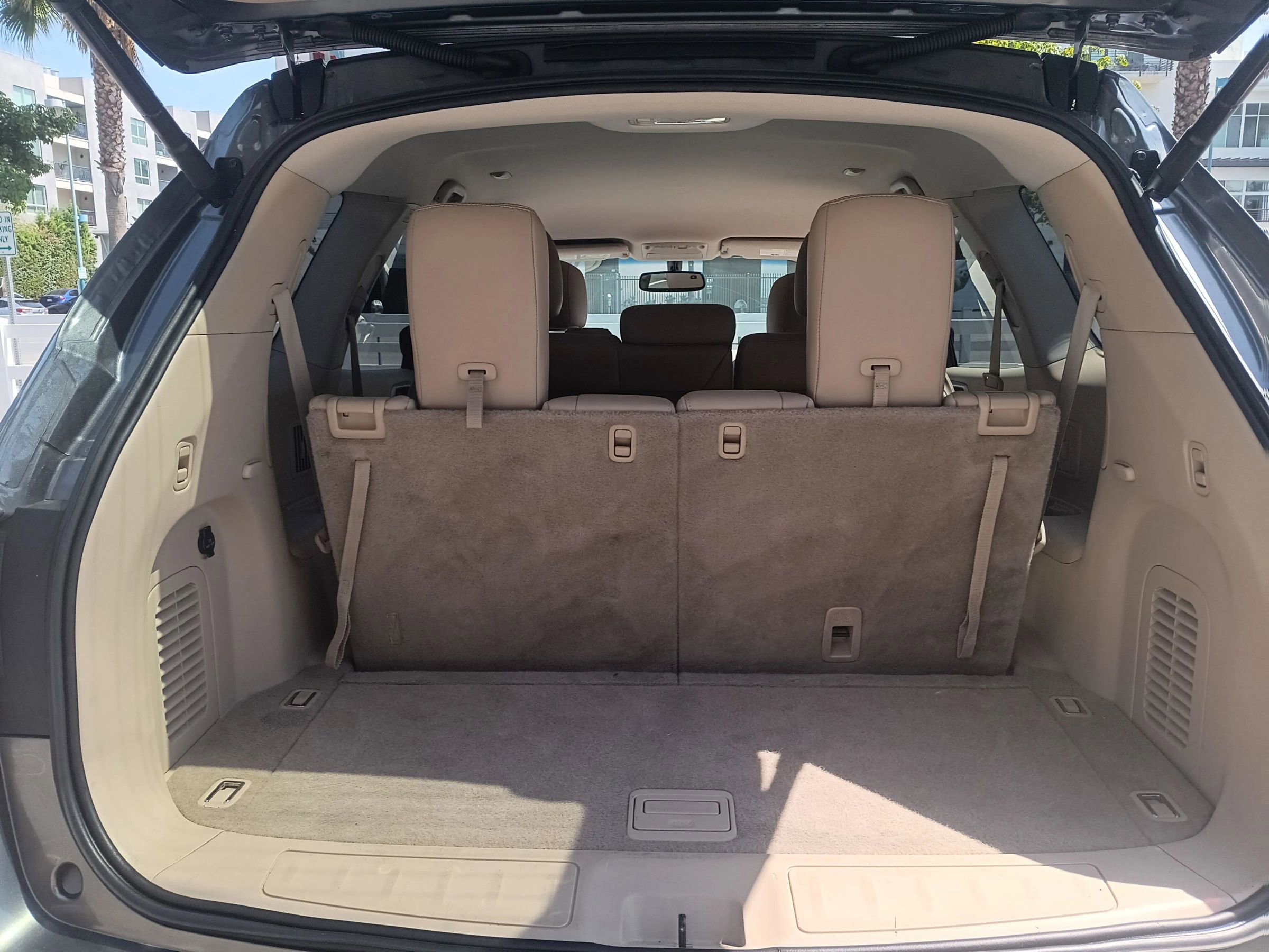 Used 2015 Nissan Pathfinder SL FWD image 10