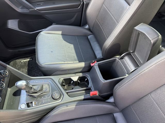 Used 2020 Volkswagen Tiguan SE w/ Panoramic Sunroof Package AWD/4WD image 22