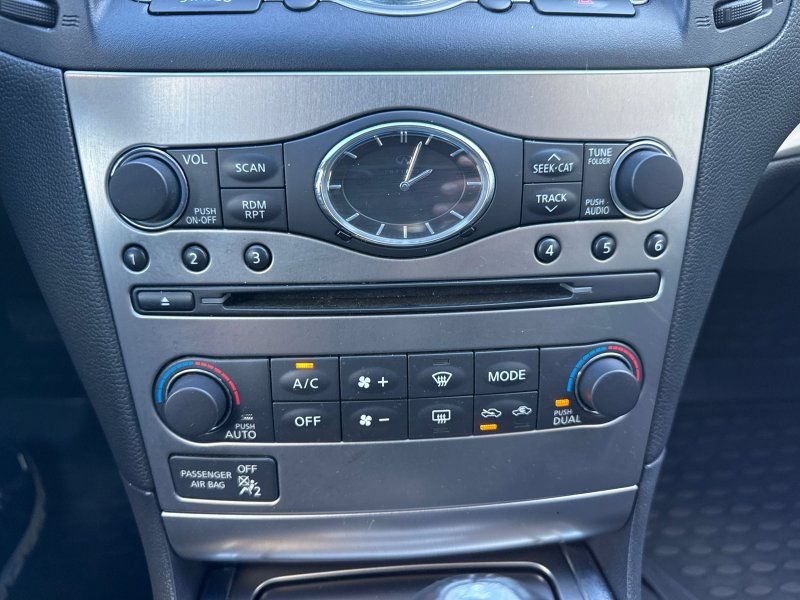 Used 2013 INFINITI G37 x Sedan w/ Premium Pkg AWD/4WD image 28