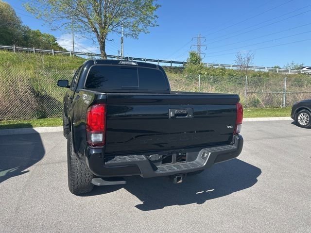 Used 2018 Toyota Tacoma TRD Sport image 21