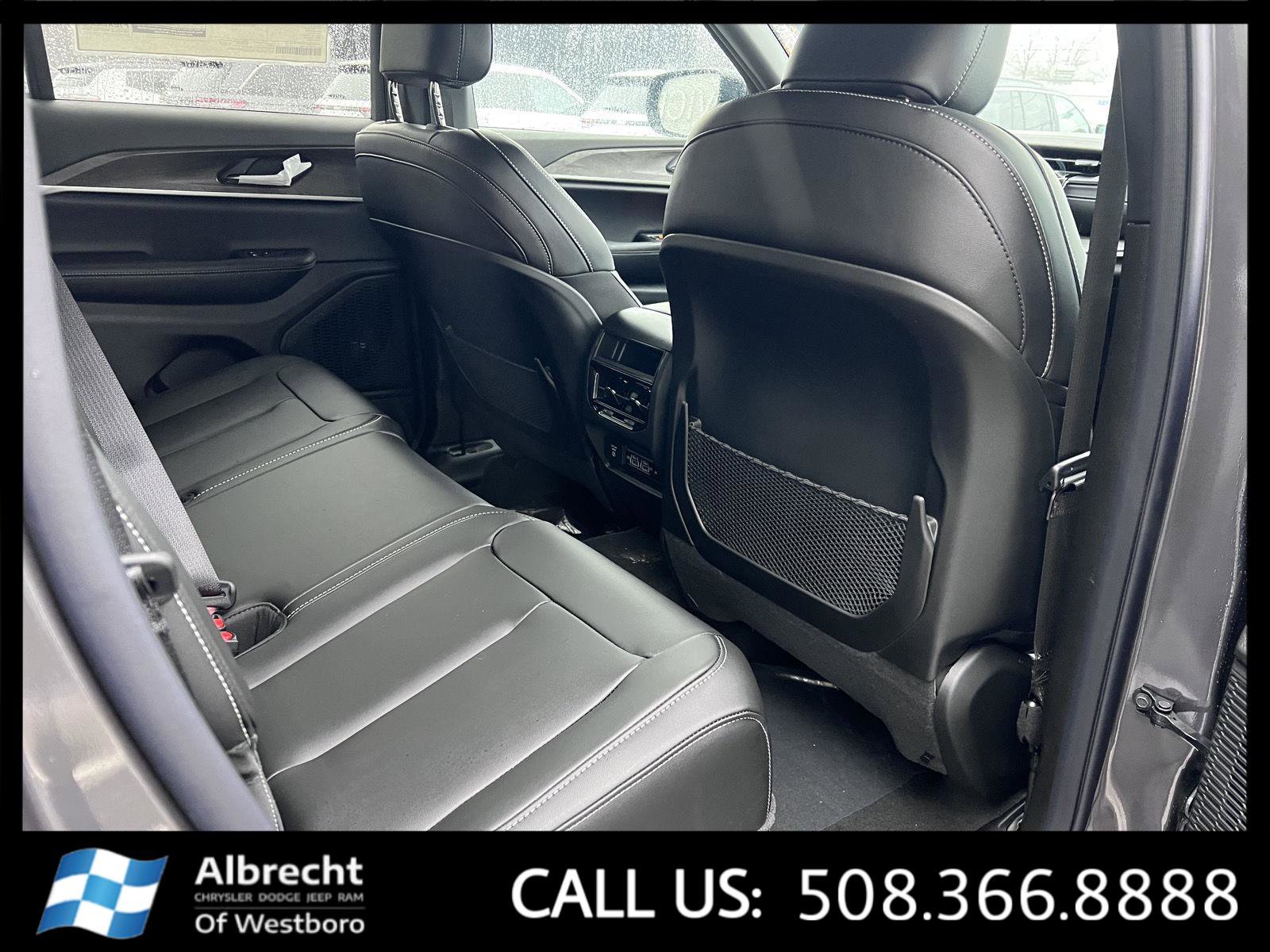 New 2025 Jeep Grand Cherokee Limited w/ Trailer Tow Package image 13