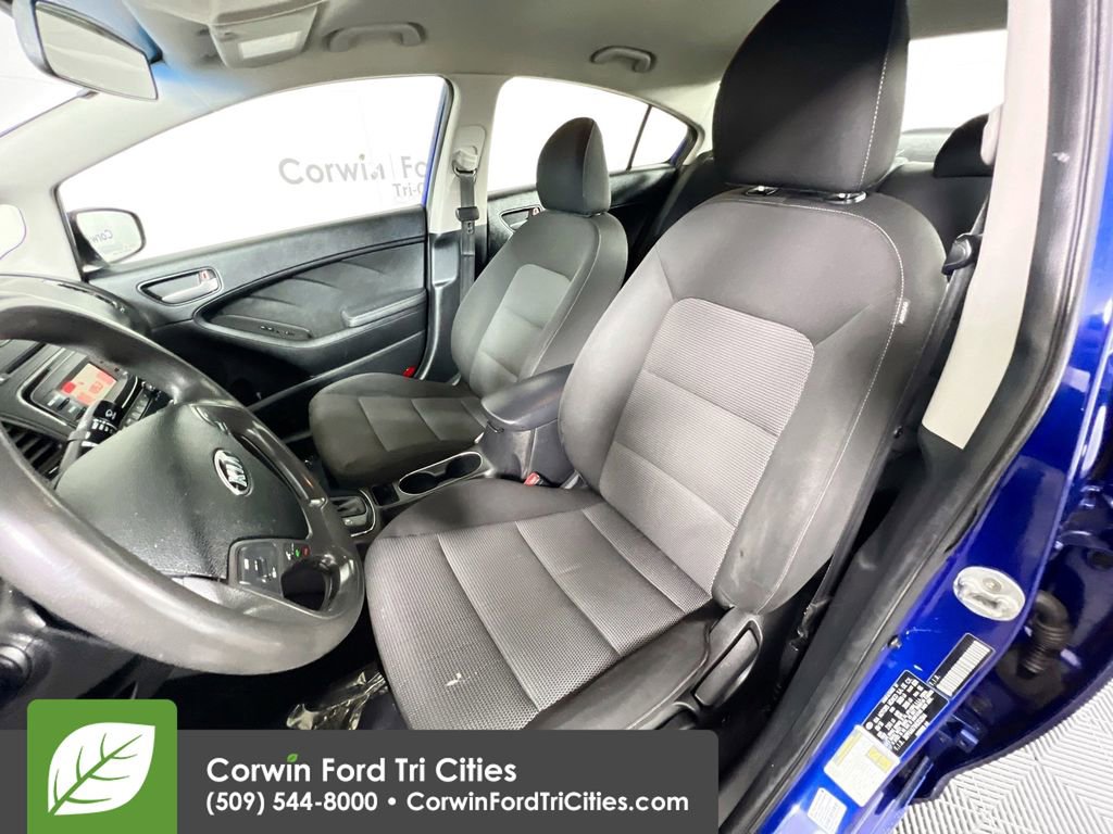 Used 2017 Kia Forte LX image 23