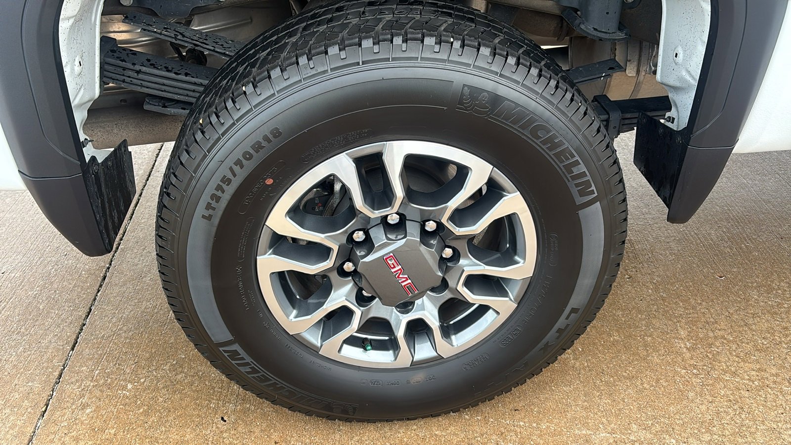 Used 2024 GMC Sierra 3500 SLE w/ SLE Convenience Package image 11