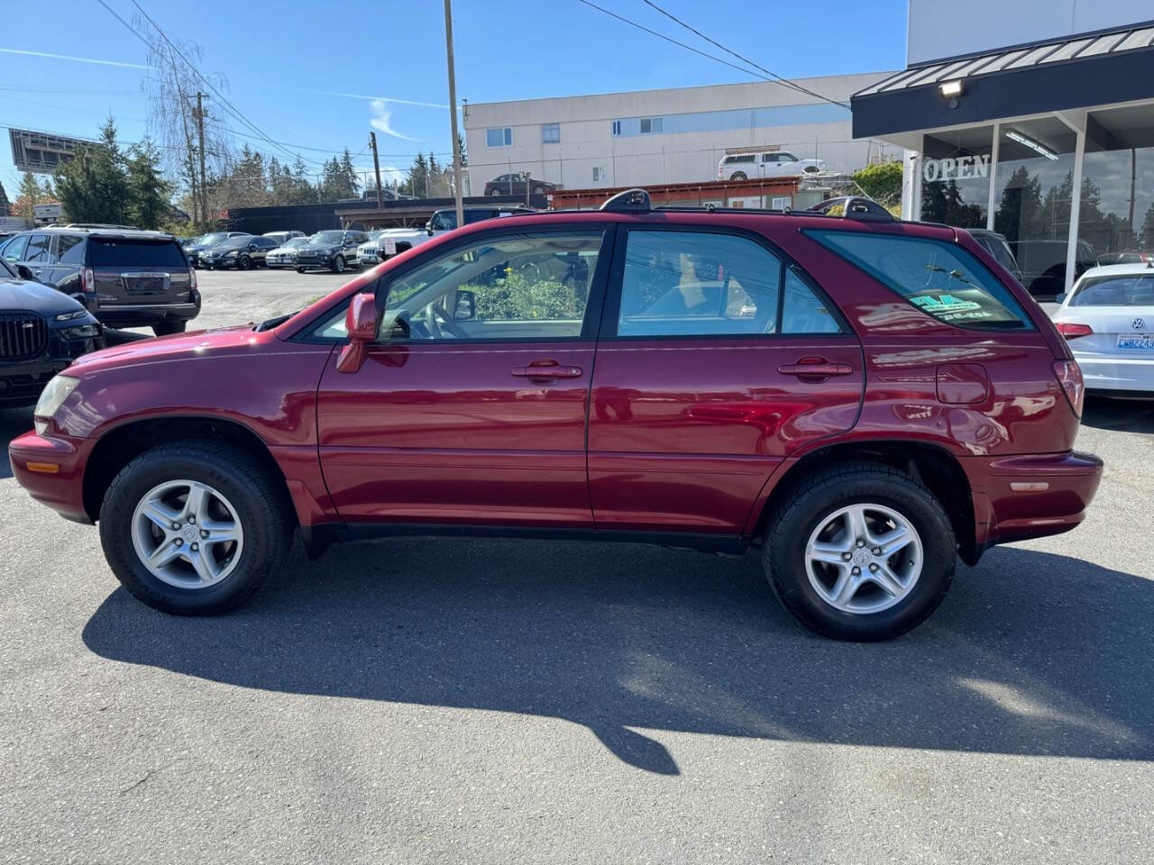 Used 1999 Lexus RX 300 4WD image 2